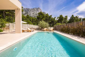 Modern Poolside Villa Retreat in Baška Voda