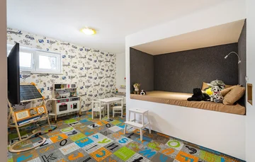 Modern Seaview Villa with Pool in Maslenica