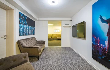 Modern Seaview Villa with Pool in Maslenica