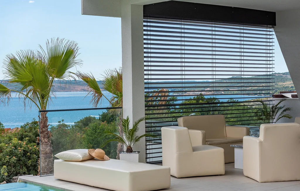 Modern Seaview Villa with Pool in Maslenica