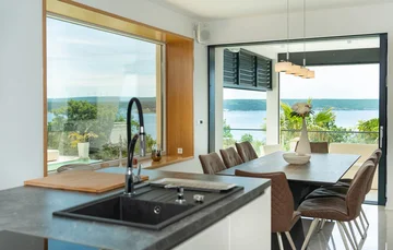 Modern Seaview Villa with Pool in Maslenica