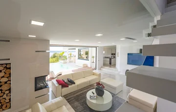 Modern Seaview Villa with Pool in Maslenica