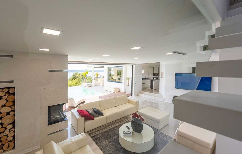 Luxury Villa Minerva Blue with Pool