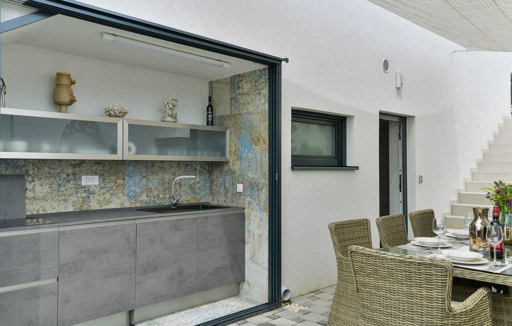 Luxury Villa Minerva Blue with Pool