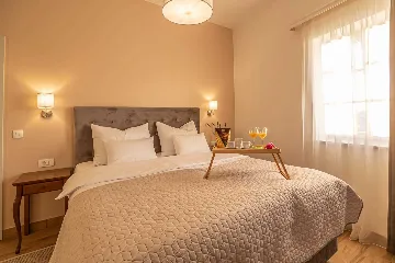 Spacious Sea View Villa with Pool in Bribir