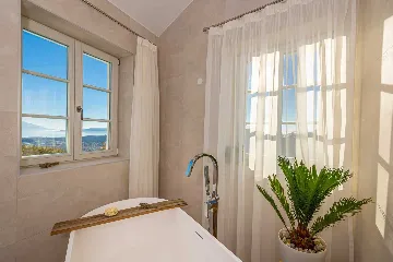 Spacious Sea View Villa with Pool in Bribir