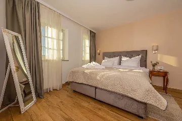 Spacious Sea View Villa with Pool in Bribir