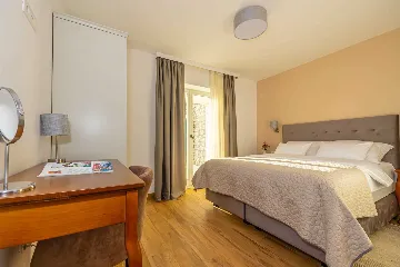 Spacious Sea View Villa with Pool in Bribir