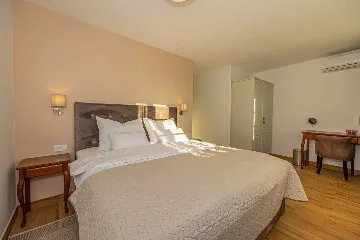 Spacious Sea View Villa with Pool in Bribir