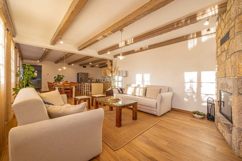 Spacious Sea View Villa with Pool in Bribir