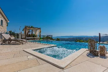 Spacious Sea View Villa with Pool in Bribir