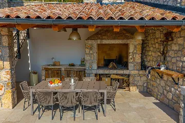 Spacious Sea View Villa with Pool in Bribir