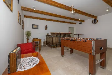 Spacious Sea View Villa with Pool in Bribir