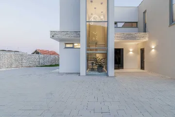 Contemporary Villa Retreat with Pool in Kaštel Stari