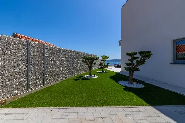 Contemporary Villa Retreat with Pool in Kaštel Stari