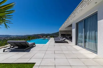 Contemporary Villa Retreat with Pool in Kaštel Stari