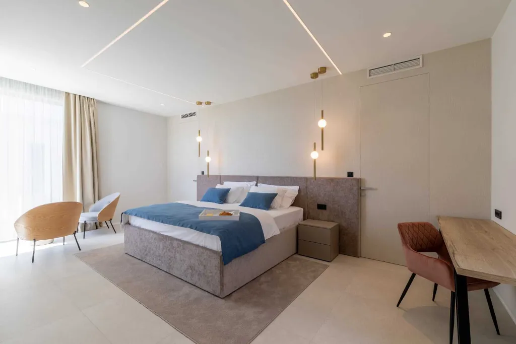 Contemporary Villa Retreat with Pool in Kaštel Stari