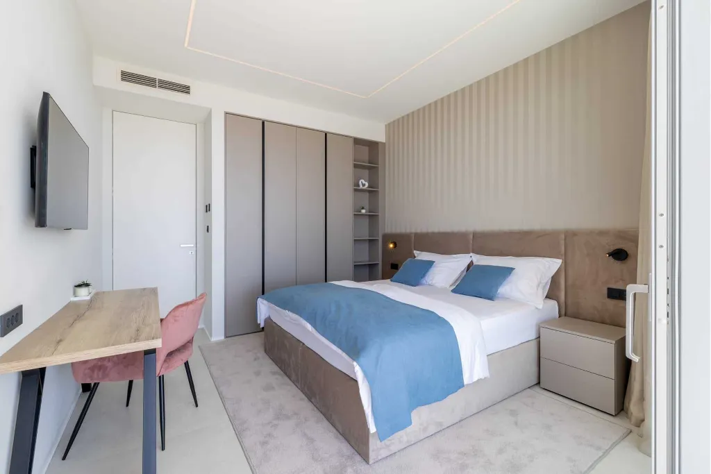 Contemporary Villa Retreat with Pool in Kaštel Stari
