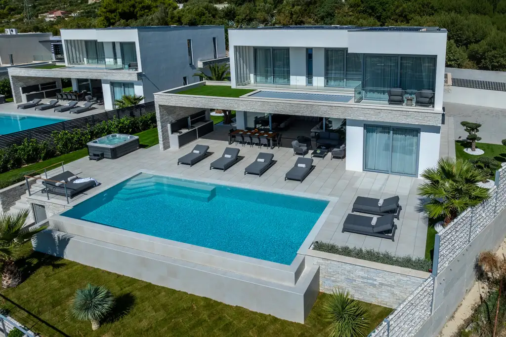 Contemporary Villa Retreat with Pool in Kaštel Stari