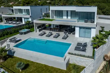 Contemporary Villa Retreat with Pool in Kaštel Stari