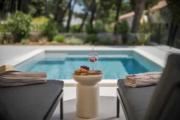 Modern Villa with Pool in Ivan Dolac, Hvar