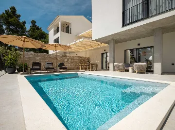 Modern Villa with Pool in Ivan Dolac, Hvar