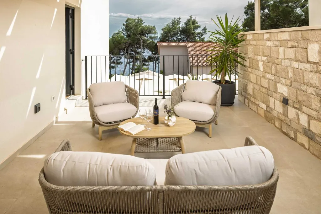 Modern Villa with Pool in Ivan Dolac, Hvar