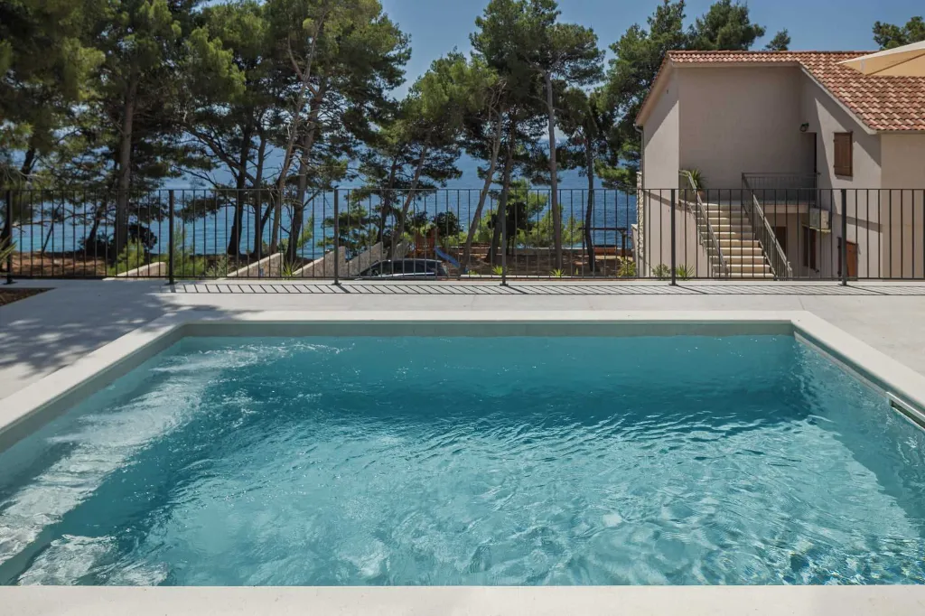 Modern Villa with Pool in Ivan Dolac, Hvar