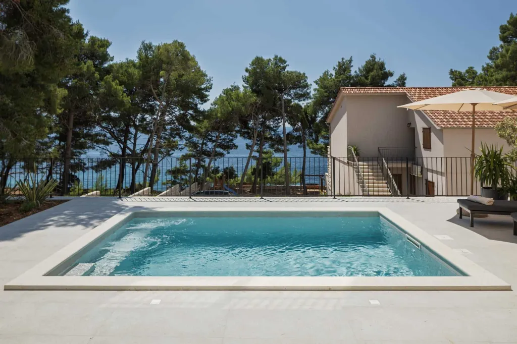 Modern Villa with Pool in Ivan Dolac, Hvar