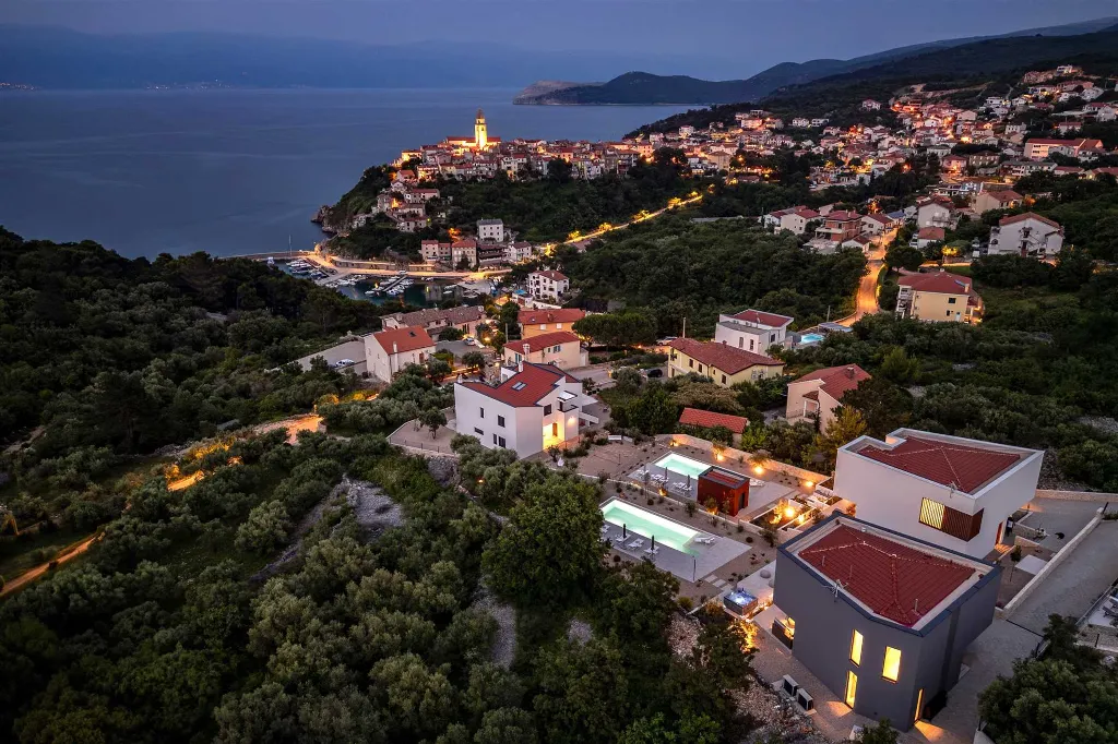 Modern Family Villa with Pool in Vrbnik