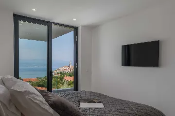 Modern Family Villa with Pool in Vrbnik