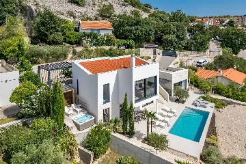 Seaside Villa Retreat with Pool, Stara Baška