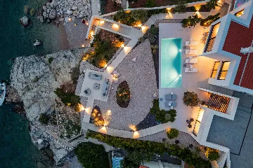 Seaside Villa Retreat with Pool, Stara Baška