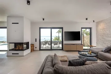 Seaside Villa Retreat with Pool, Stara Baška