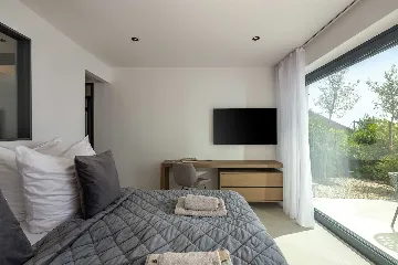 Seaside Villa Retreat with Pool, Stara Baška