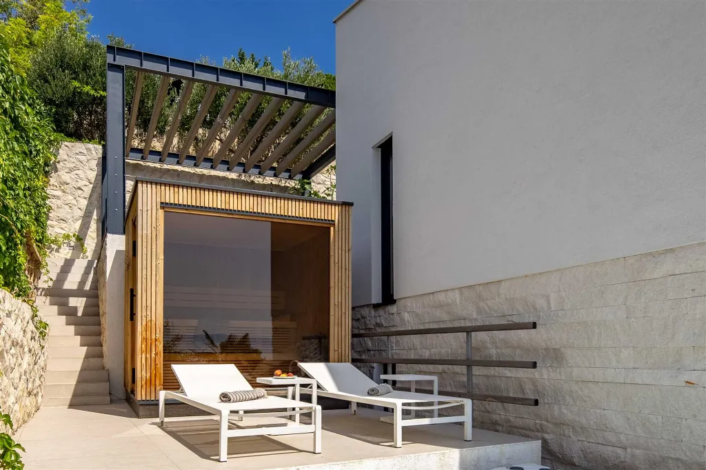 Seaside Villa Retreat with Pool, Stara Baška