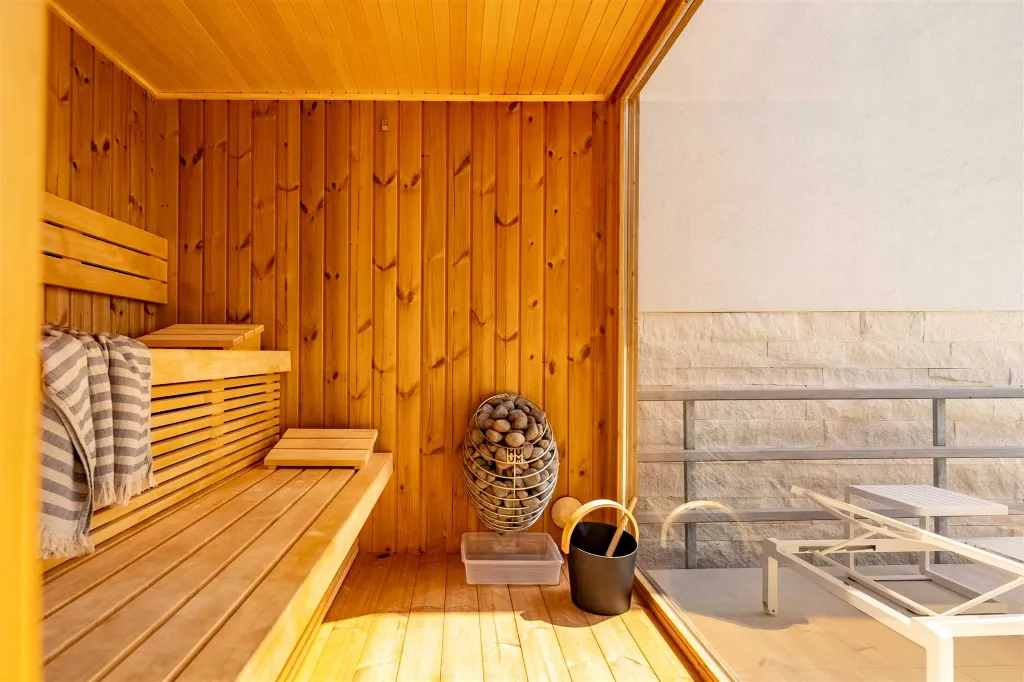 Seaside Villa Retreat with Pool, Stara Baška