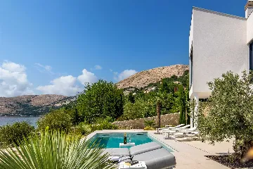 Seaside Villa Retreat with Pool, Stara Baška