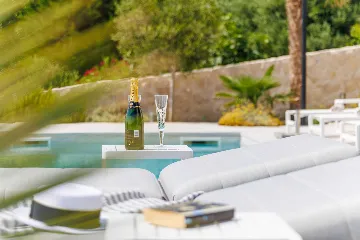 Seaside Villa Retreat with Pool, Stara Baška