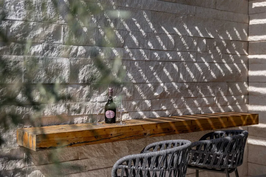 Seaside Villa Retreat with Pool, Stara Baška