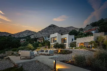 Seaside Villa Retreat with Pool, Stara Baška