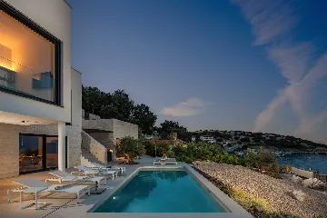 Seaside Villa Retreat with Pool, Stara Baška