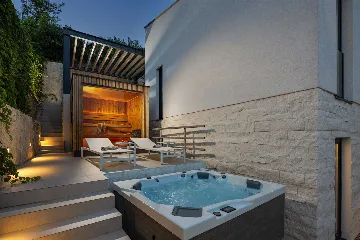 Seaside Villa Retreat with Pool, Stara Baška