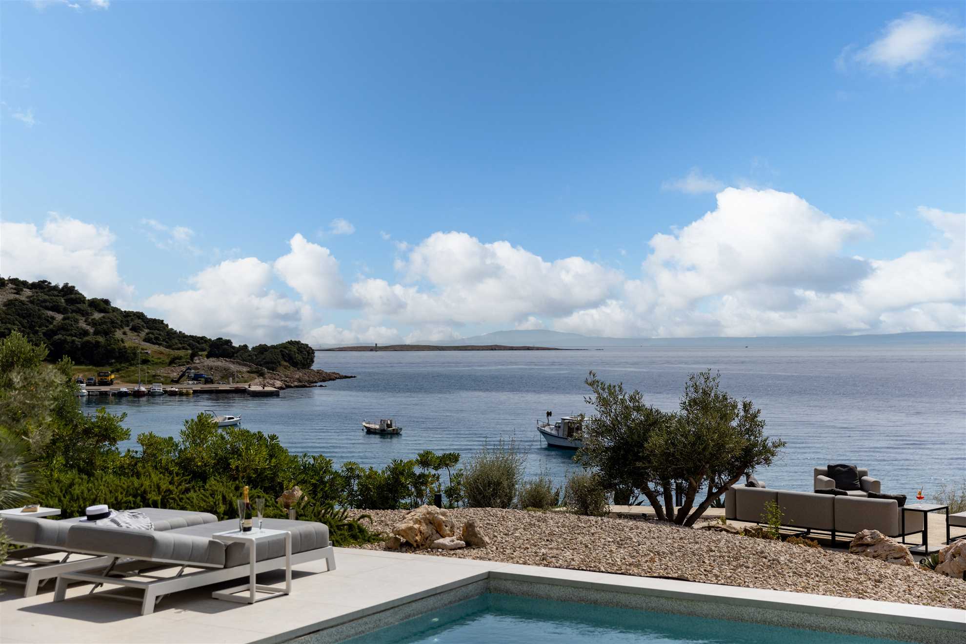 Luxury Villa Elvaya with Pool