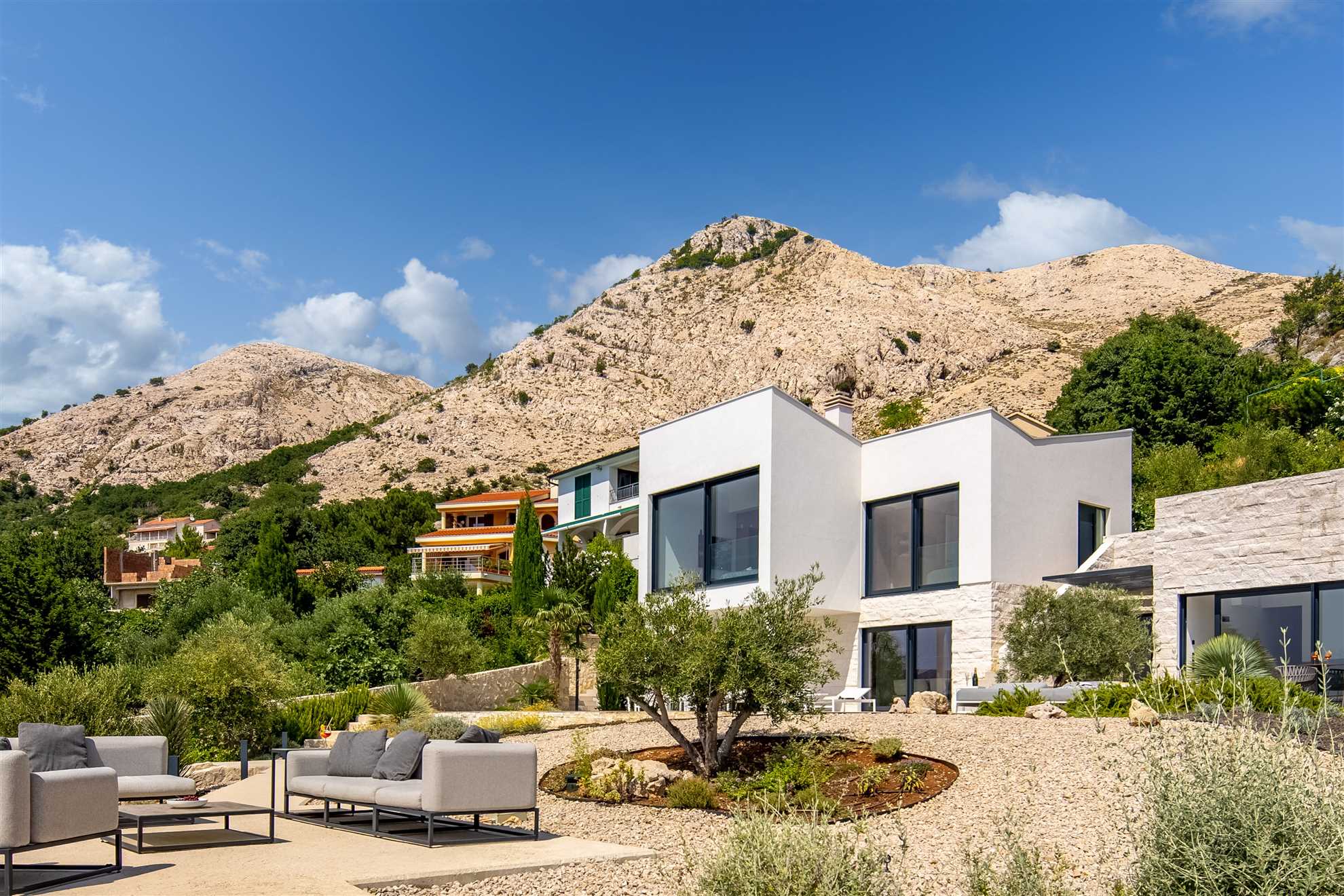 Luxury Villa Elvaya with Pool
