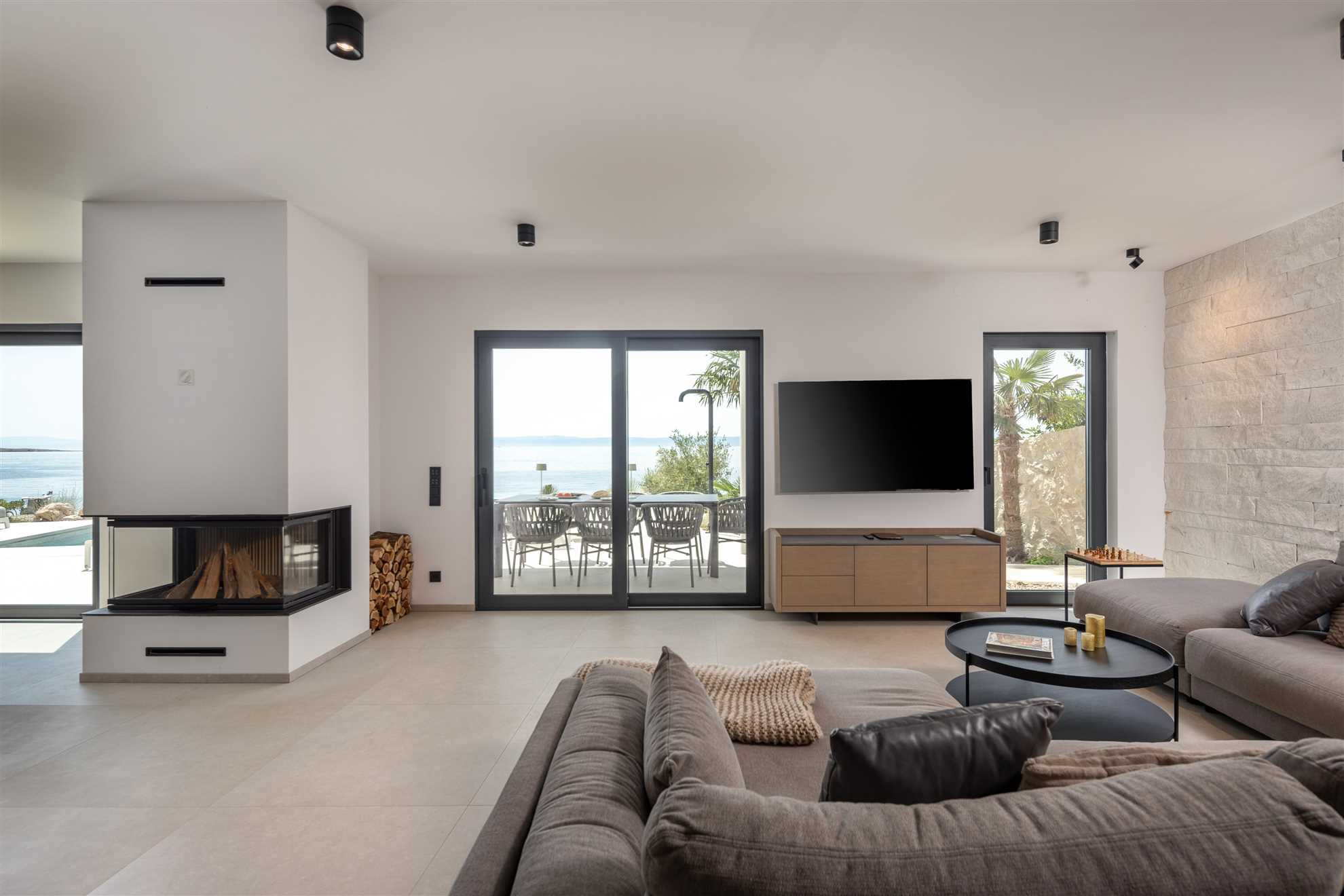 Luxury Villa Elvaya with Pool