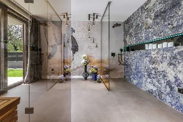 Modern Five-Bedroom Villa with Pool in Mlini