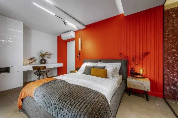 Modern Five-Bedroom Villa with Pool in Mlini