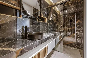 Modern Five-Bedroom Villa with Pool in Mlini