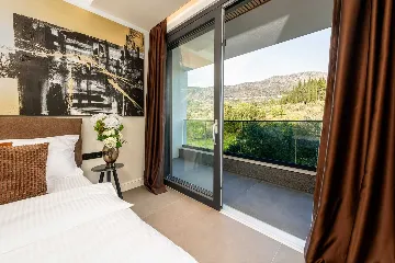 Modern Five-Bedroom Villa with Pool in Mlini